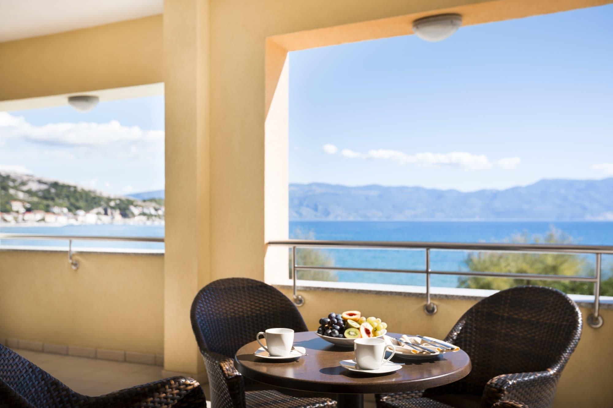 Valamar Atrium Residence Baška Εξωτερικό φωτογραφία