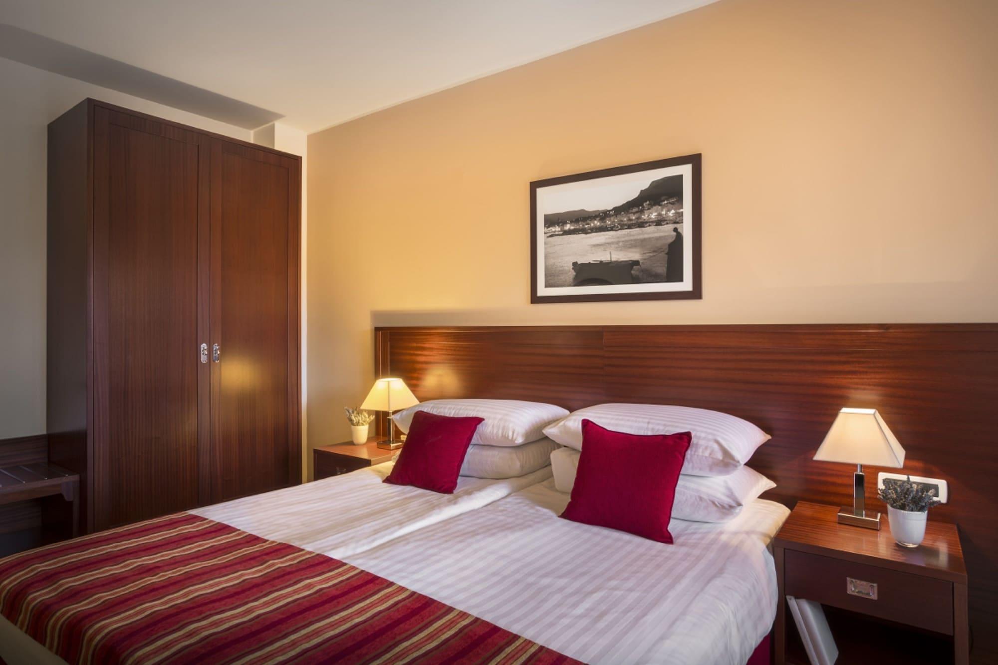 Valamar Atrium Residence Baška Εξωτερικό φωτογραφία