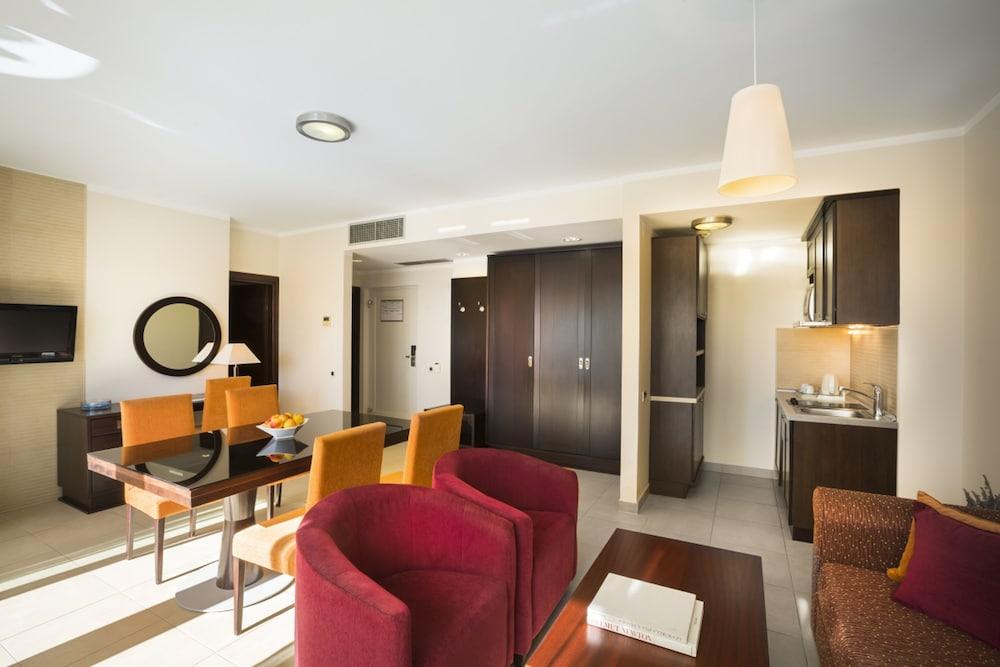 Valamar Atrium Residence Baška Εξωτερικό φωτογραφία