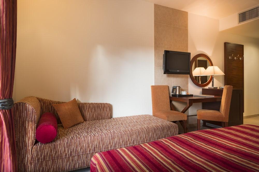 Valamar Atrium Residence Baška Εξωτερικό φωτογραφία