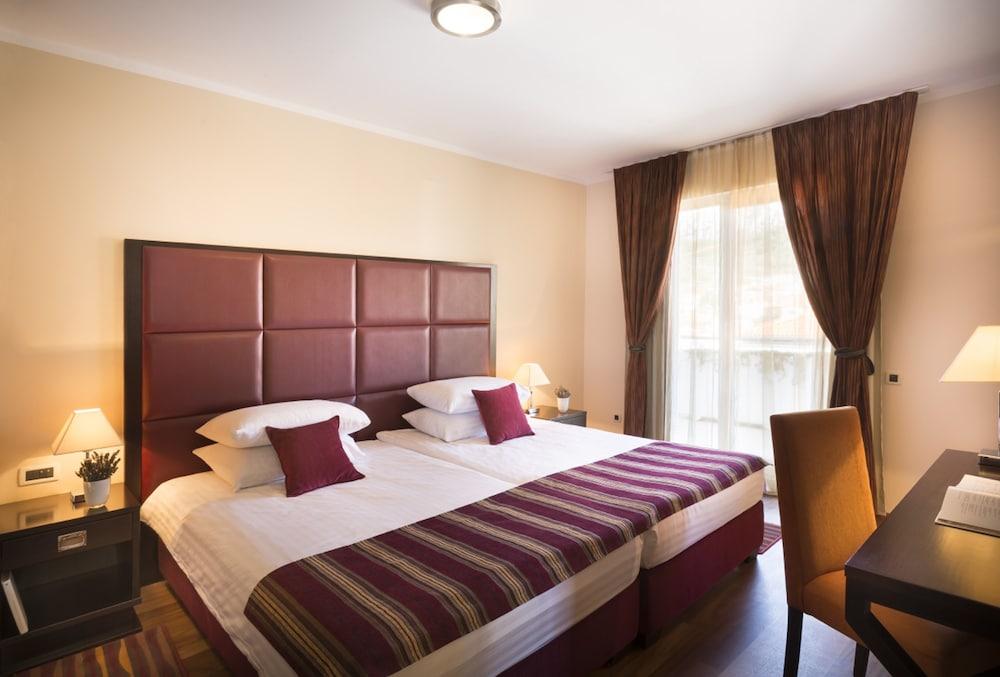Valamar Atrium Residence Baška Εξωτερικό φωτογραφία