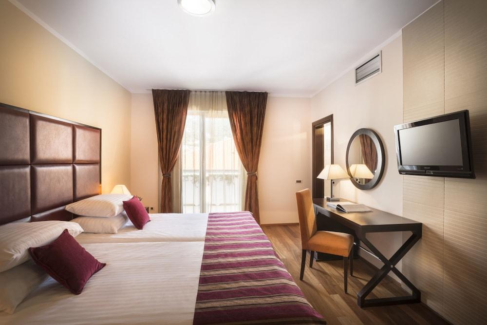 Valamar Atrium Residence Baška Εξωτερικό φωτογραφία